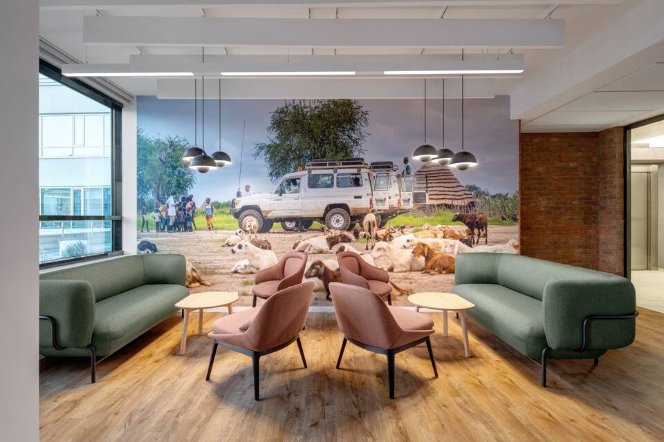 Royal Ahrend office project interior view MSF Shared IT Service Center in Prague TD01