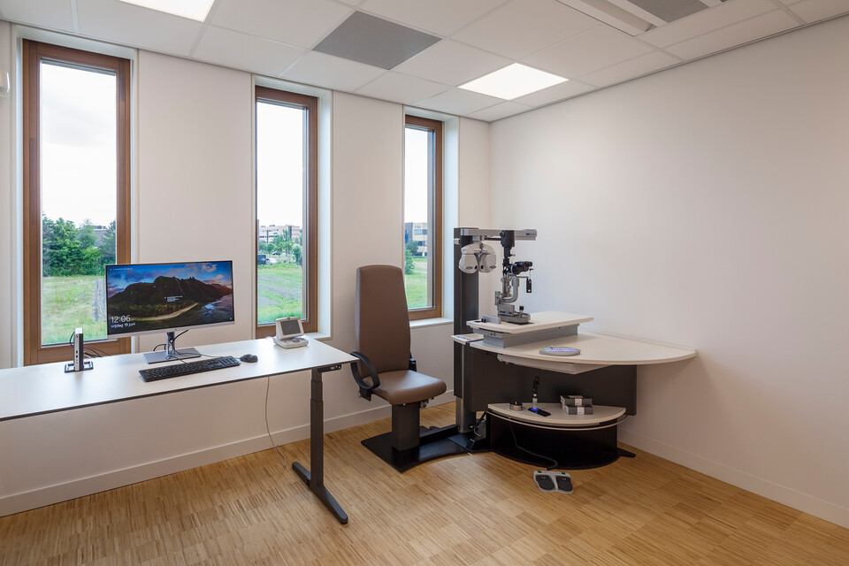 Royal Ahrend healthcare project interior view of Oogcentrum Noordholland in Heerhugowaard SB200624