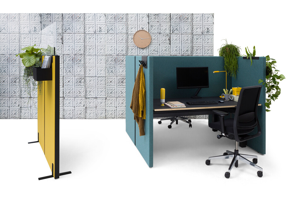 Gispen SEPP Acoustic screen with black TMNL dual workstation upholstered in turquoise and yellow and black Zinn chair with tins04 backpanel left front left view