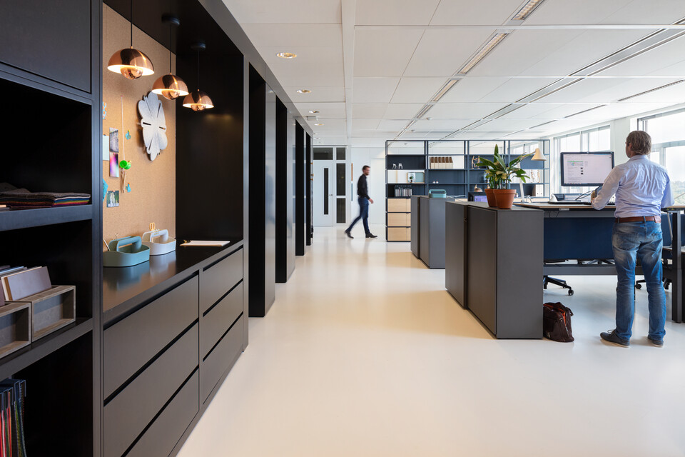 Royal Ahrend Inspiration Centre in Amsterdam 190616