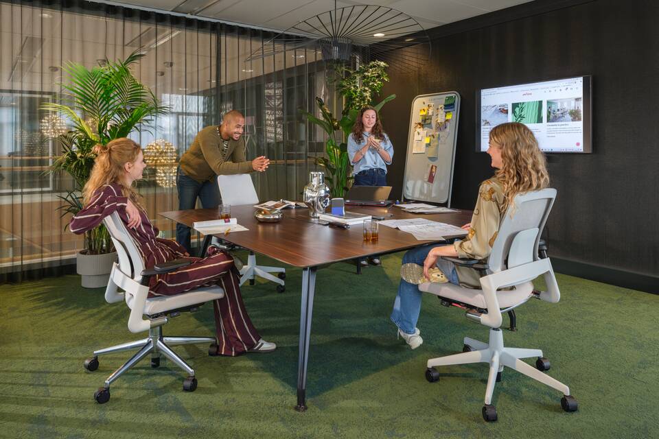 2020 Luvia, 1200   squarexxl