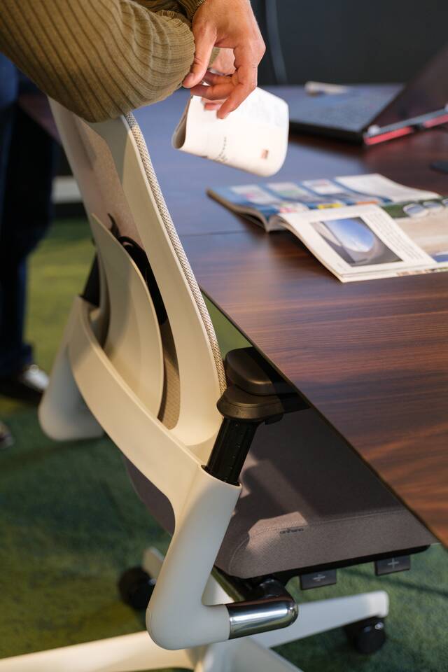 2020 Luvia, 1200   portraitm