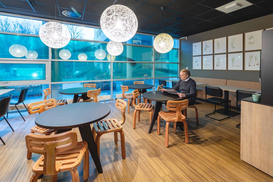 Gispen government project interior view of FMHaaglanden Beatrixpark in The Hague CTH03