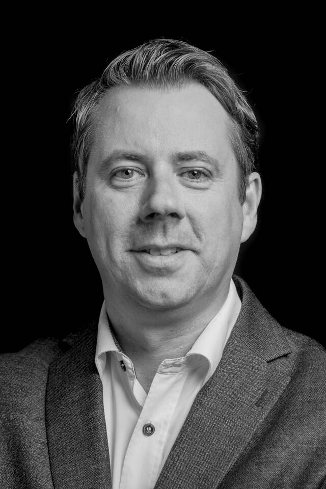 black and white portrait of Stephen Burns