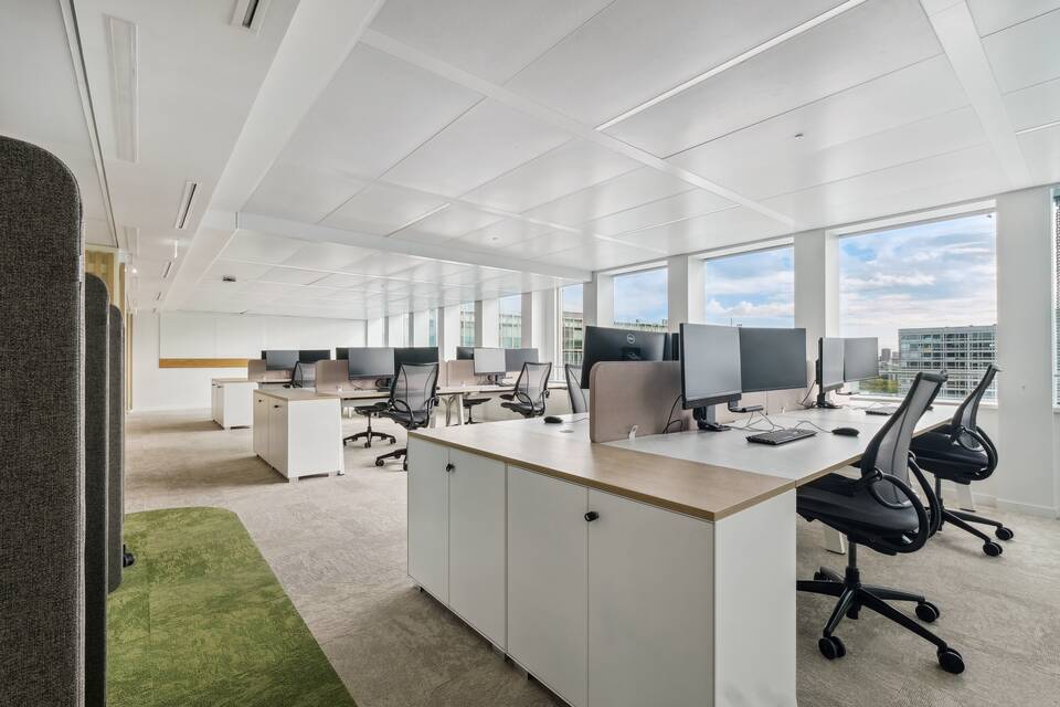 Royal Ahrend office project interior view of MGEN in Paris 07