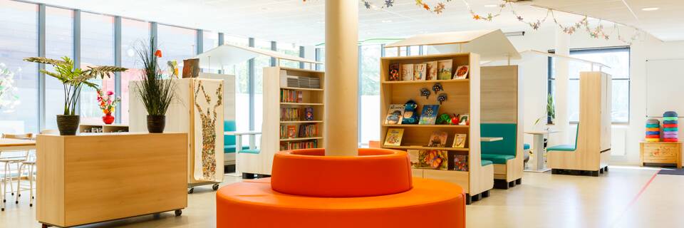 Gispen education project interior view of primary school Olivijn in Almere KF5366