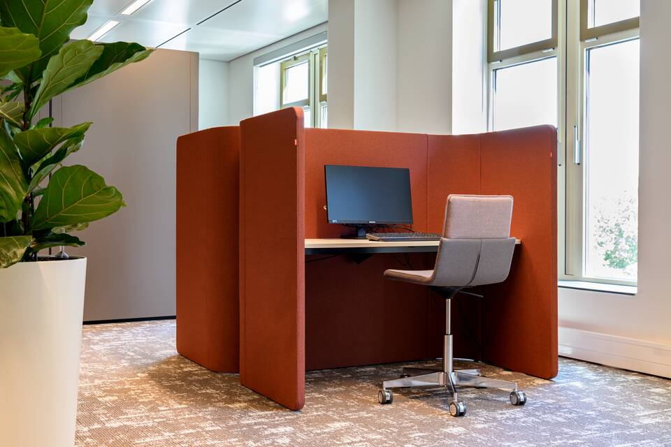 Gispen Government project interior view of FMH Haaglanden in The Hague MB5107