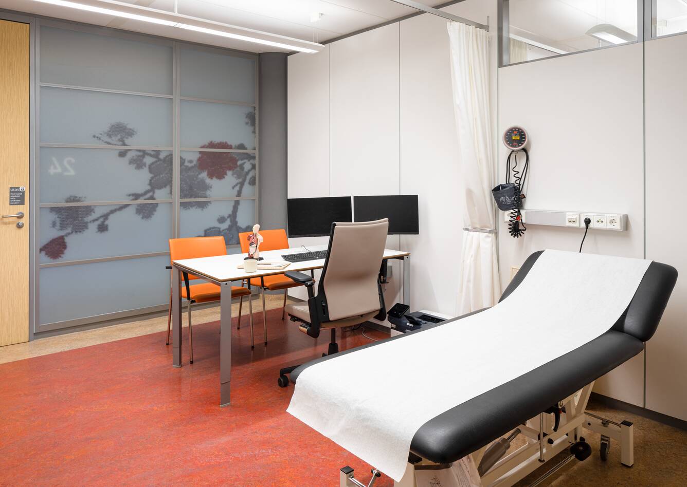 Ahrend healthcare project interior view of Zuyderland Medisch Centrum in Geleen SP11