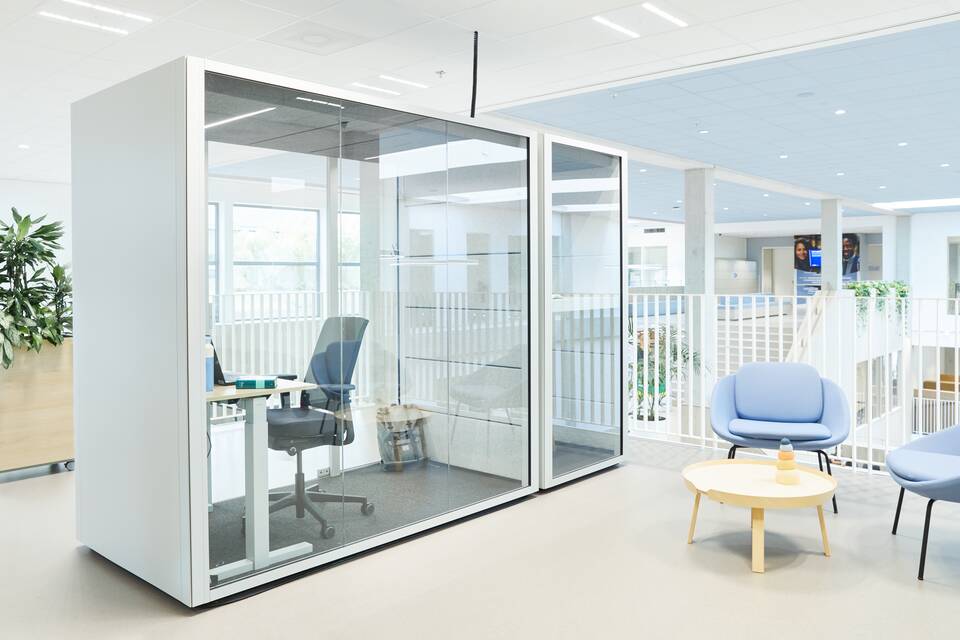 Gispen education project interior view of ROC Mondrian in The Hague DZK10917