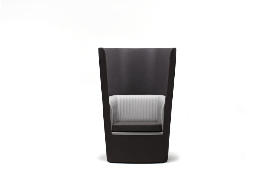 Gispen TST high armchair with seat in Divina 3 171 and back in Divina 3 181 front view