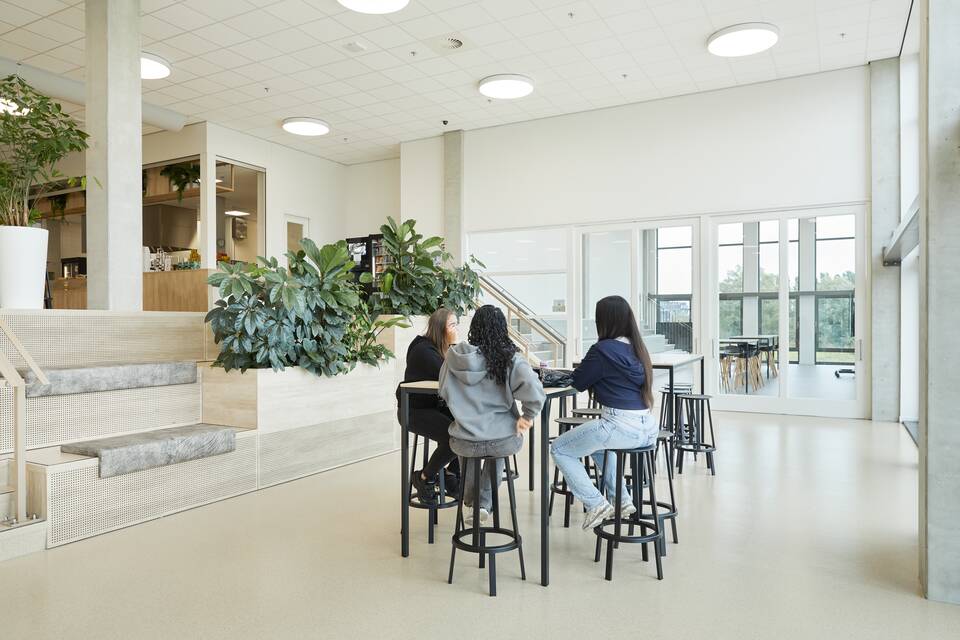 Gispen education project interior view of ROC Mondrian in The Hague DZK10607