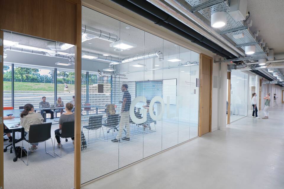 Ahrend education project interior view of Maastricht University Tapijn RT0021