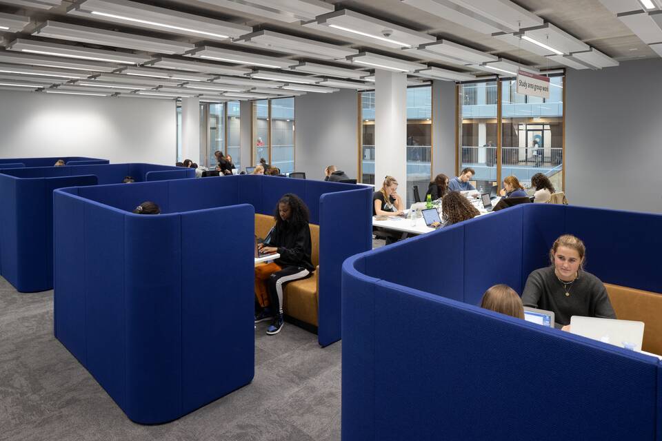 Ahrend education project interior view of Vrije Universtiteit Amsterdam in Amsterdam 08