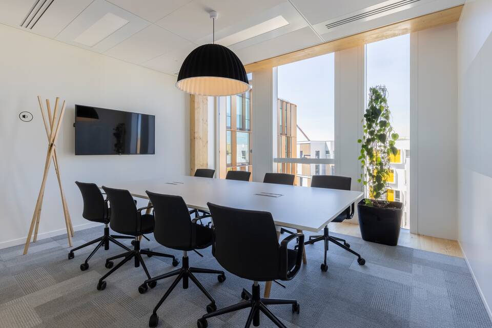 Royal Ahrend office project interior view of Verspieren in Saint Denis AP08