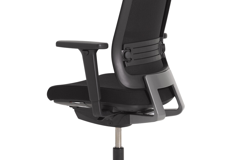 Ahrend Ease office chair with autofit upholstered in black right rear view