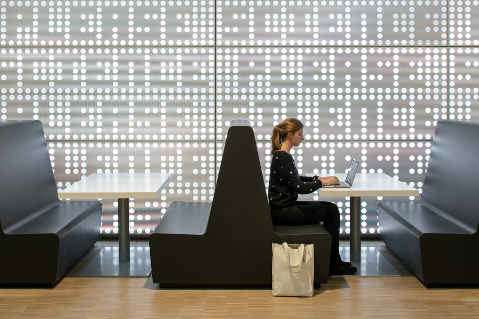 Royal Ahrend education project Leiden University in Leiden 19