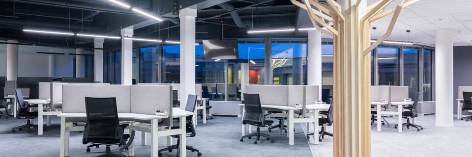 Royal Ahrend office project interior view of Verizon in Ostrava 031