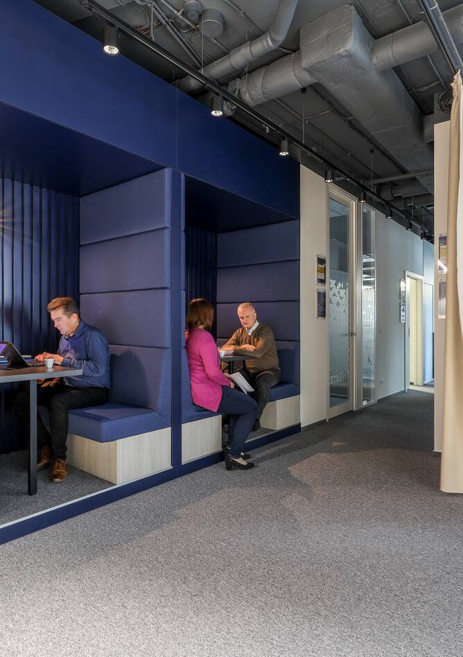 Royal Ahrend office project interior view of OTIS in Prague 4904