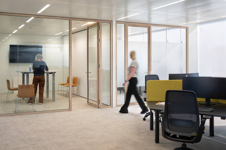 Royal Ahrend office project interior view of OMRT in Amsterdam SP03