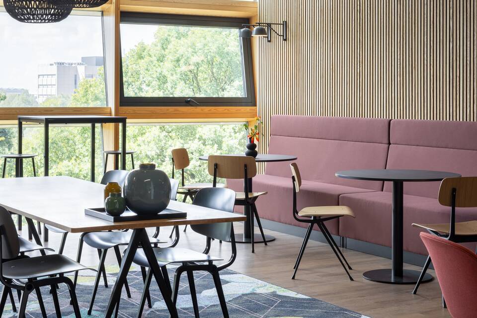 Ahrend office project interior view of NXP in Eindhoven SP21