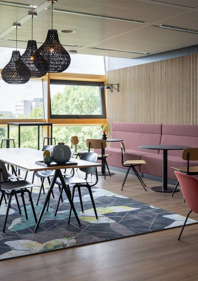 Ahrend office project interior view of NXP in Eindhoven SP21