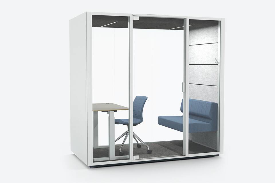 Royal Ahrend Qabin Chat space in space on grey background front left view