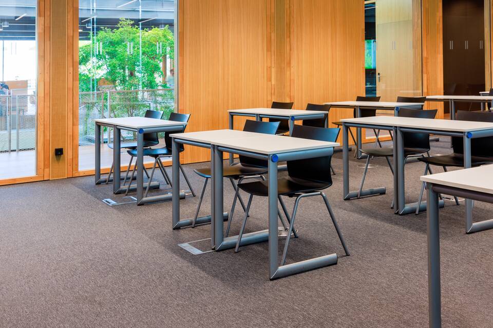 Gispen education project interior view of University of Twente ITC building in Enschede 15A0746