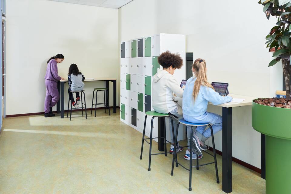 Gispen education project interior view of primary school Karel de Grote ZK051