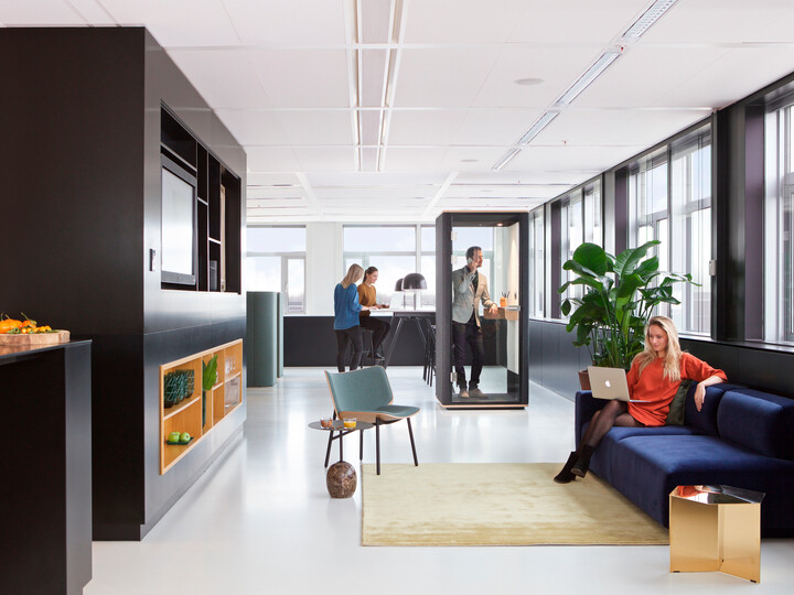 Royal Ahrend Inspiration Center in Amsterdam 5388
