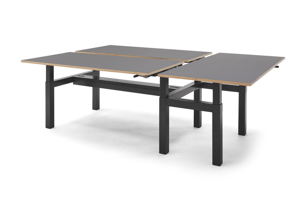 Gispen TMNL trio workstation sit sit in anthracite with black tops front right view