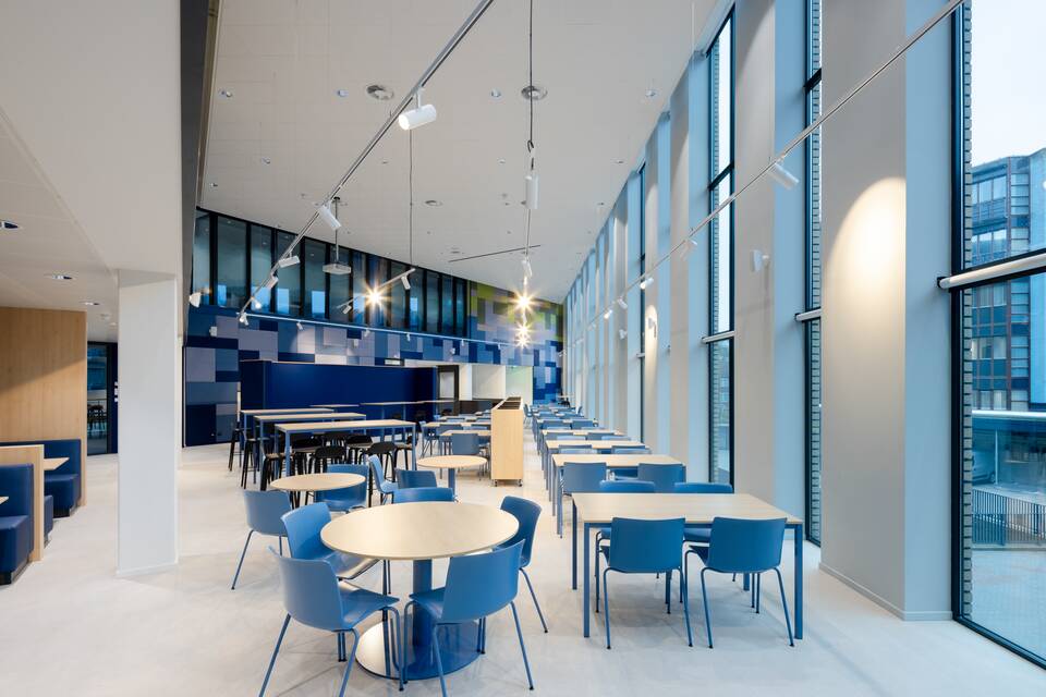 Gispen government project interior view of fedral Police in Hilversum LVDW8535