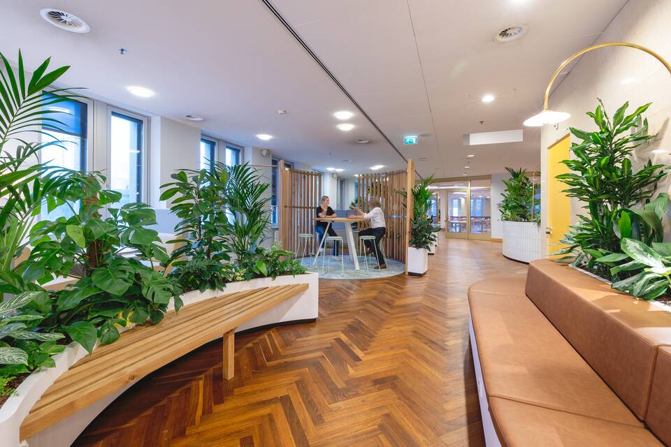 Gispen government project interior view of FMHaaglanden Turfmarkt in The Hague CTH11B