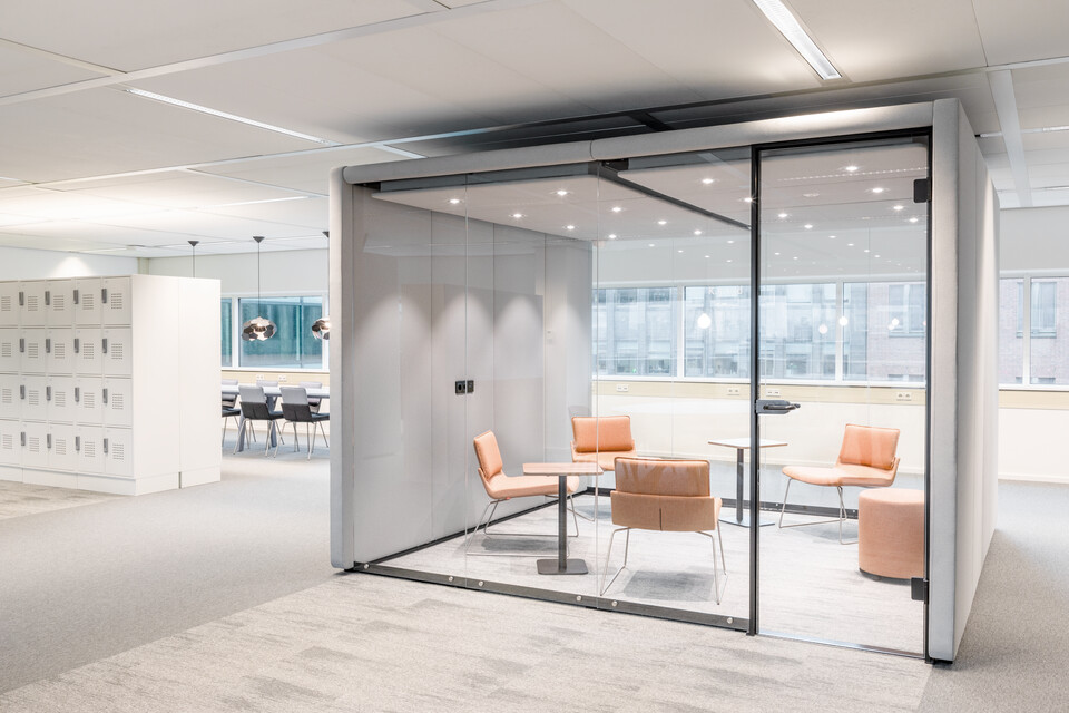 Gispen government project interior view of FMHaaglanden in The Hague 00A9729