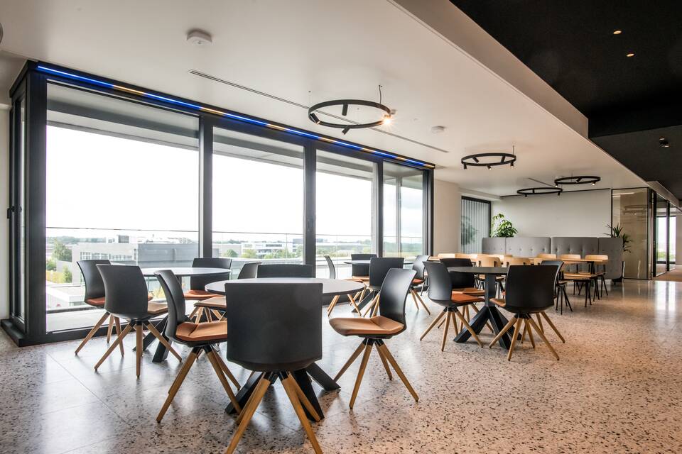 Royal Ahrend office project interior view of EEG in Gullegem SC0007