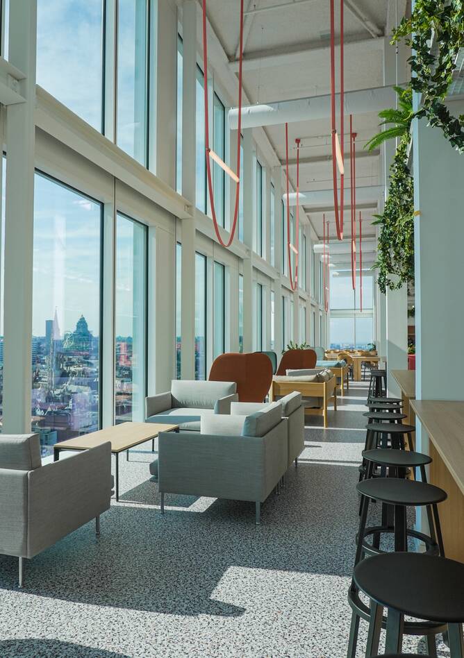 Royal Ahrend office project interior view of Total Energies in Brussels MLV03