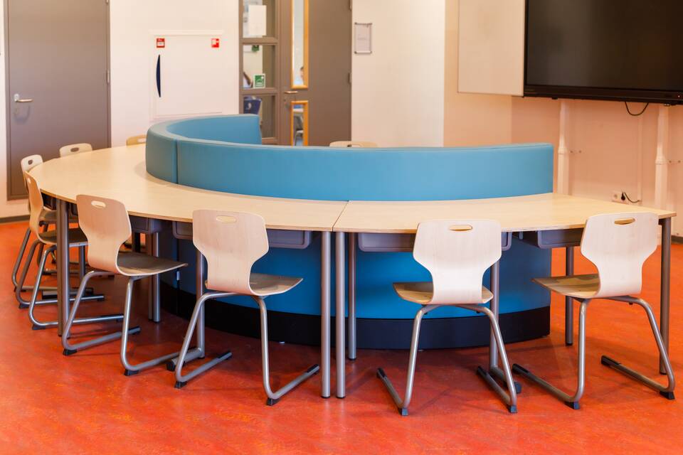 Gispen education project interior view of primary school Panta Rhei in Deventer KF2414