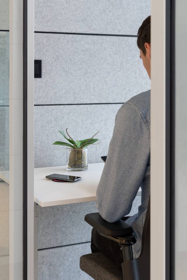 Royal Ahrend interior view of showroom in Sint Oedenrode SP12