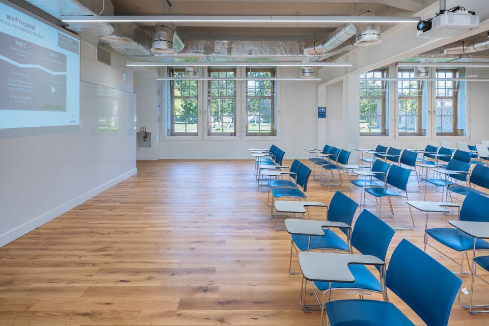 Ahrend education project interior view of Maastricht University Tapijn RT0040