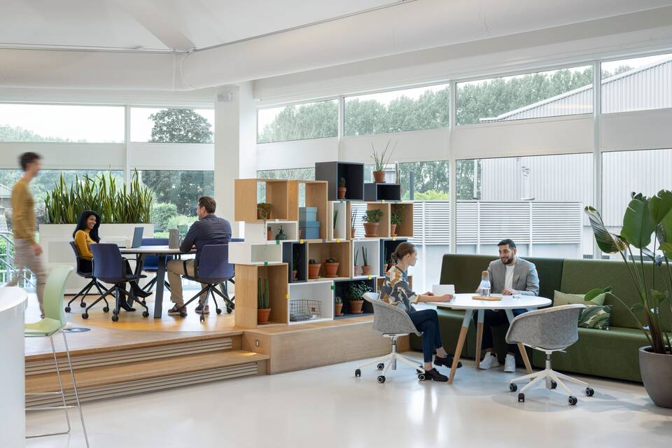 Royal Ahrend interior view of showroom in Sint Oedenrode SP01A