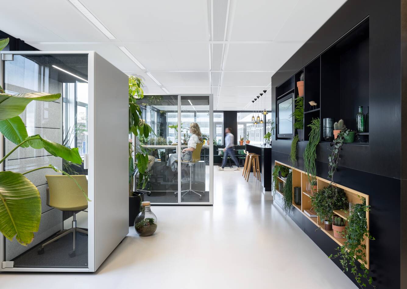 Royal Ahrend interior view of Inspiration Centre AIC in Amsterdam 04A