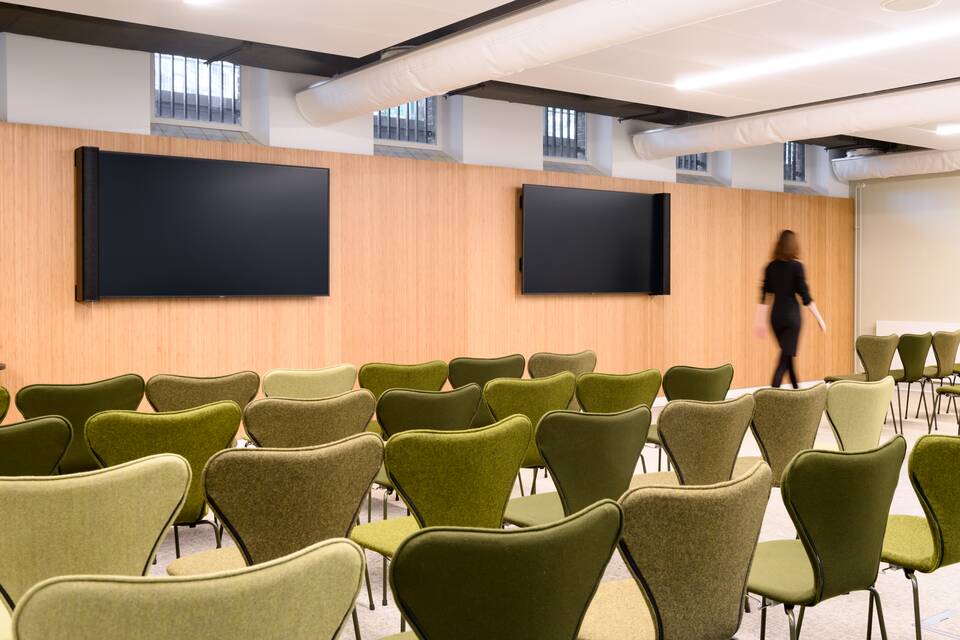 2f40966bf5547ca51611f3bf752cef24