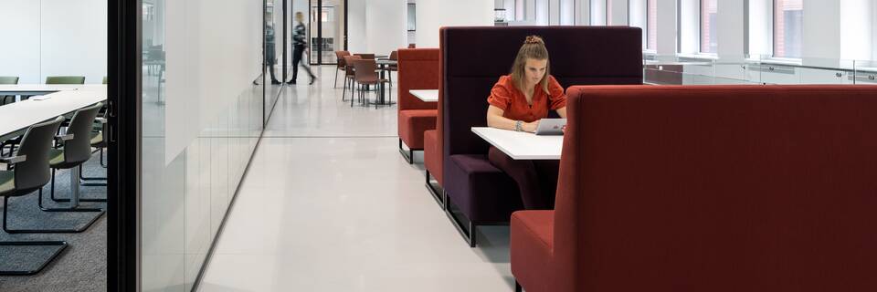 Ahrend government project interior view of government offices in Rotterdam SP09