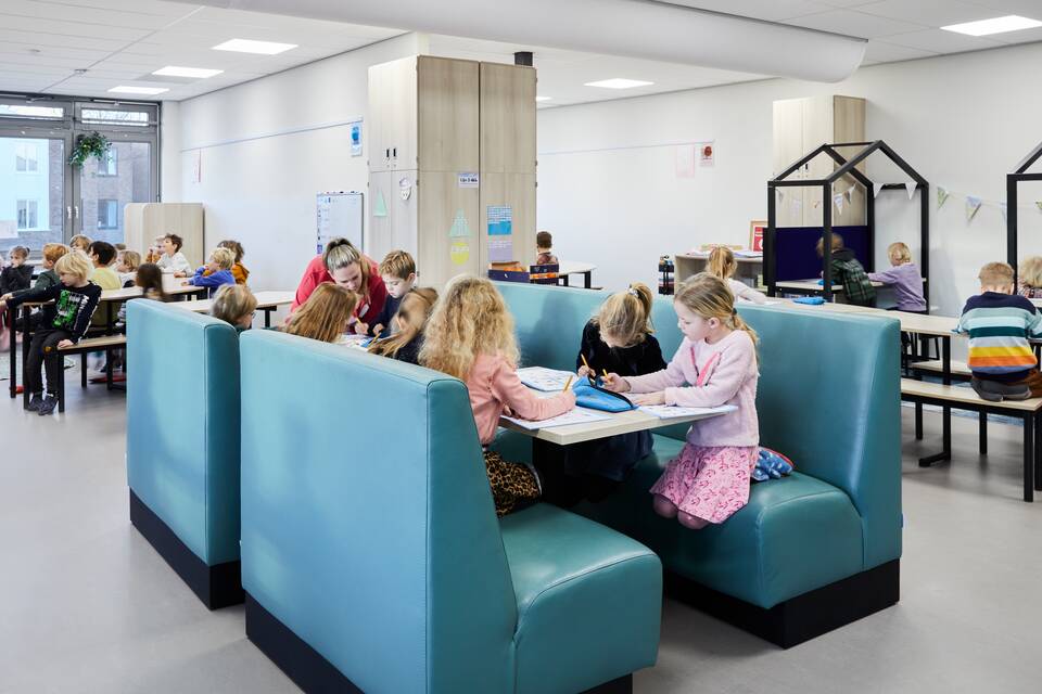 Gispen education project interior view of primary school IKC Muiderkring in Muiden 12545