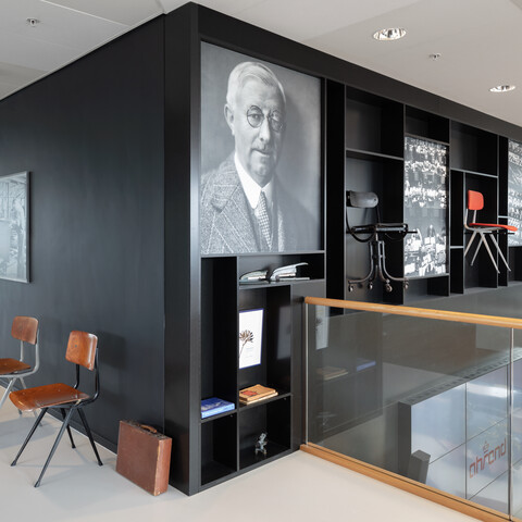 Royal Ahrend Inspiration Centre in Amsterdam 058