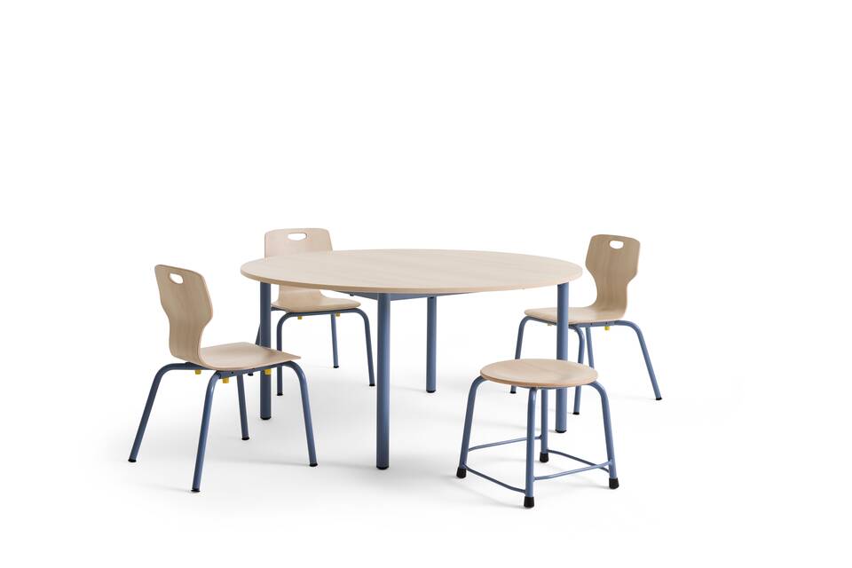 Gispen Presikhaaf P314R table with blue frame and oak round tabletop with Wizz chairs and Match Vs C3 stool front left view