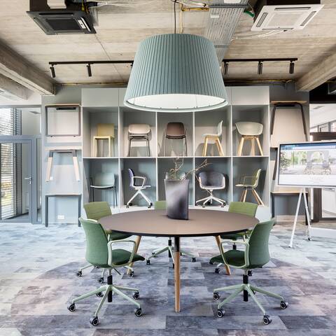 Showroom Bratislava   squarexl