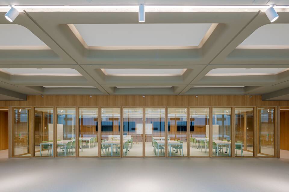 Erasmus MC Royal Ahrend healthcare project interior view of Erasmus MC in Rotterdam MVDB2846