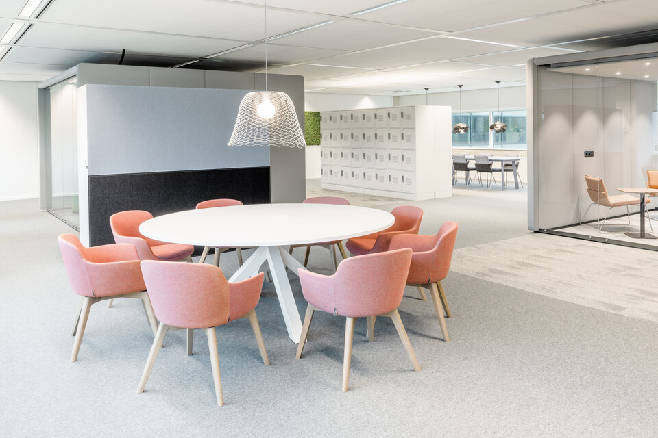 Gispen government project interior view of FMHaaglanden in The Hague 00A9732