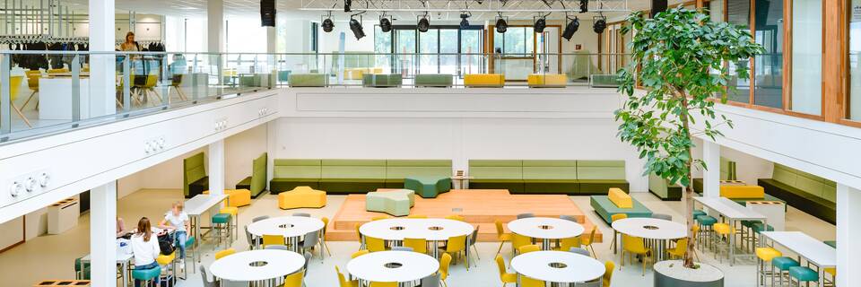 Gispen education project interior view of Leonardo College in Leiden CTH09