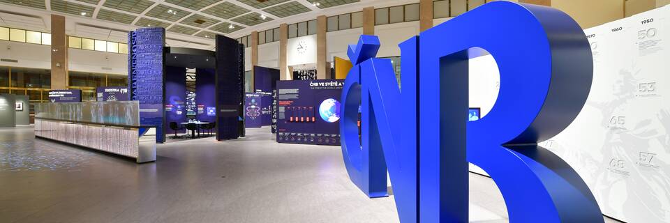 Royal Ahrend fit out project interior view of Czech National Bank Visitor Centre in Prague KB6804